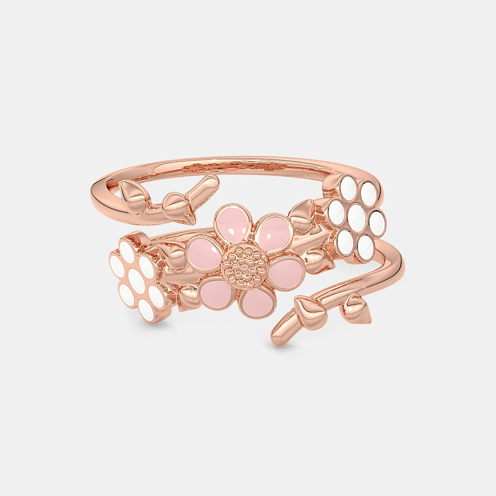 The Trifoliate Spiral Ring