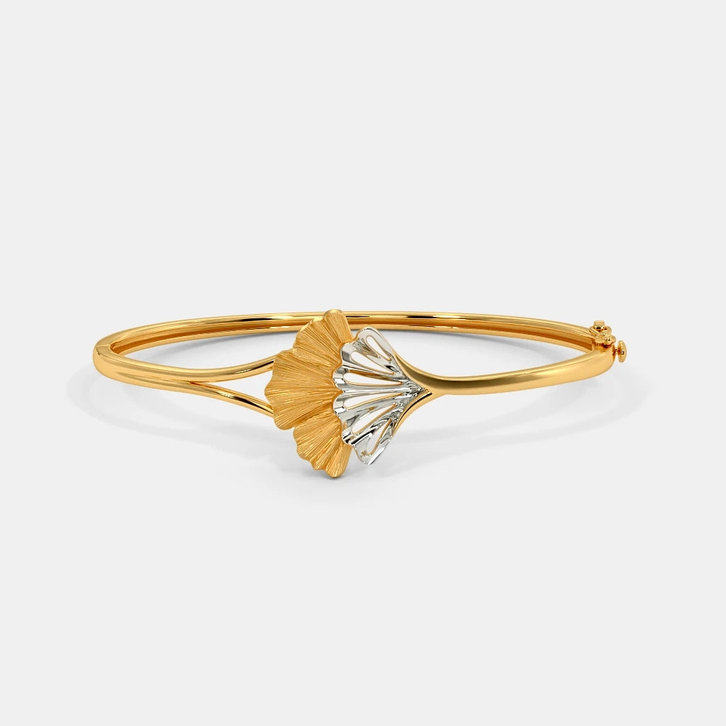 The Sansa Oval Bangle