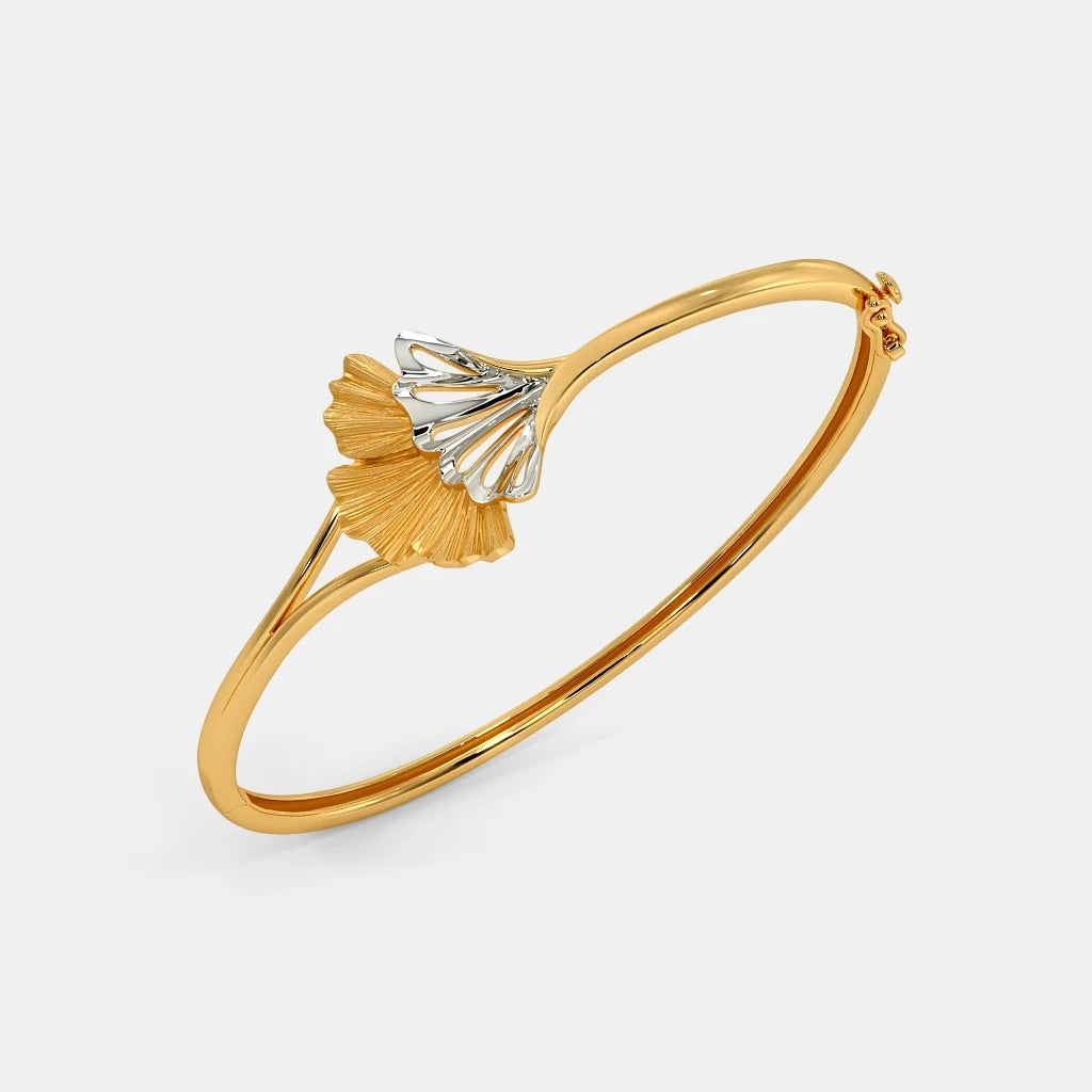 The Sansa Oval Bangle